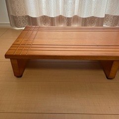 【0円】木製の台・棚（縦35cm✖️横90cm✖️高さ13.5cm）の画像