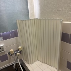 お風呂セットと防水カーテンまとめて売りますの画像
