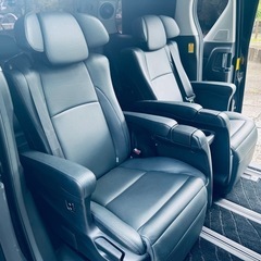 奇跡の低走行！アルファード極上Cパッケージ／24,700km・カスタム充実！低走行アルファード／ムーンルーフ・ナビ・フリップダウンモニター付／の画像