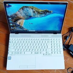 1920ｘ1080解像度｜第7世代Core i3 7100U｜DDR4（8GB）｜webカメラ｜ 500G SSDの画像