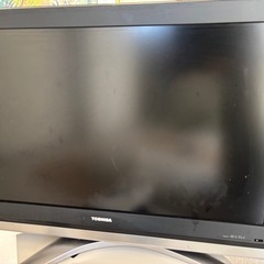 テレビ37型