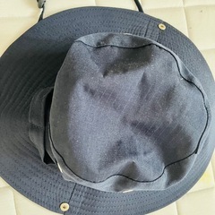 ☆ほぼ新品☆帽子 ツバ広め 紐付きの画像