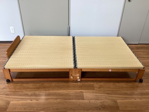 折りたたみ（畳）ベッド【町田市再生家具】250778