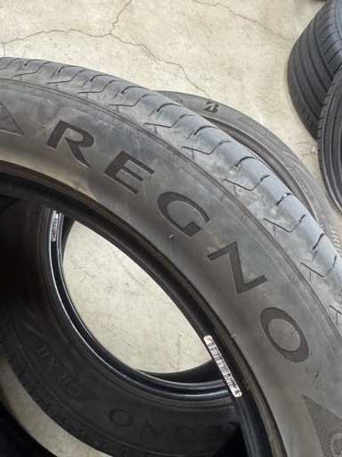 ブリヂストン　レグノ