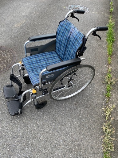 【お取引完了】Miki 介護用　多機能スリムコンパクト車椅子 SKT-4