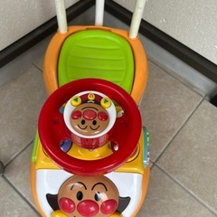 アンパンマン　車の画像
