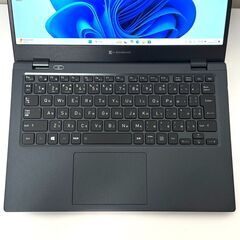 ★超軽量871g★ バッテリー残量◎ 2021年製 dynabook 紺 E67の画像