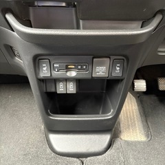 ①平成29年　ホンダ　N-WGNカスタム 4WD ターボ　自動車ブレーキ　オートクルーズ　エンジンスターター　ナビ　テレビ　バックカメラ　ETC 前後ドライブレコーダー　車検令和9年6月の画像