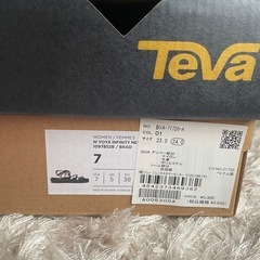 【新品未使用】Tevaサンダルの画像