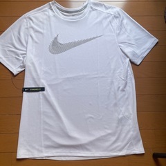 NIKE 未使用ドライフィットTシャツ