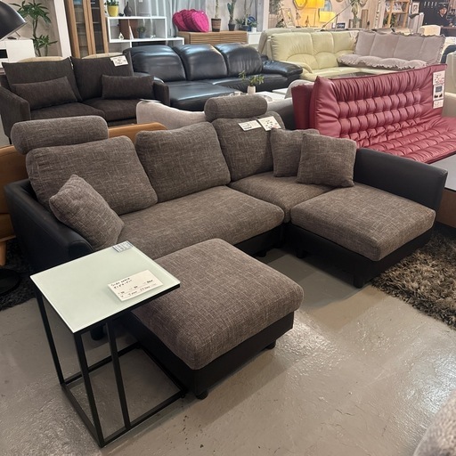 Lowya カウチソファ