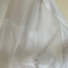 ユニセックス白ウィンドブレーカーの画像