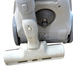【動作確認済】Panasonic パナソニック 紙パック式掃除機 MC-PL12AC-W 電気掃除機 キャニスター型 吸引力強い 軽量 コンパクト スタンダードモデル 床用ノズル付き ホース付 延長管 すき間ノズル対応 ハウスダスト 集じん 掃除 片付け 掃除道具 クリーナー 家電 生活家電の画像