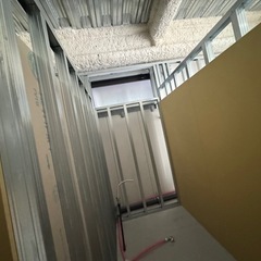 壁などを建てる仕事をしますの画像