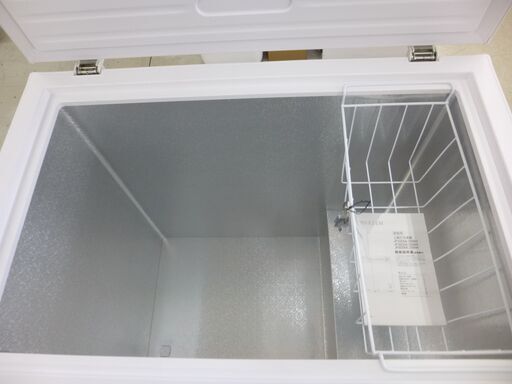 MAXZEN　上開き冷凍庫　直冷式　199L　2022年製　JF200ML01WH