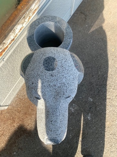 犬の石像
