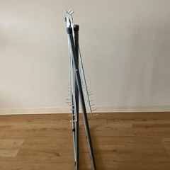 タオル干し2つの画像