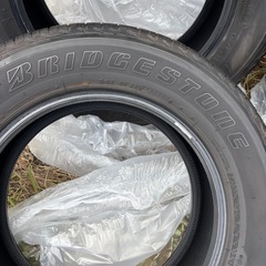 ブリヂストン265/60/R18タイヤ 4本セット 23年2本11週 2本