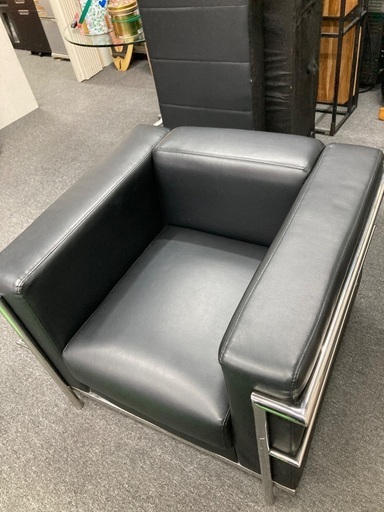 コルビジェ　リプロダクト？　美品　1人がけ　