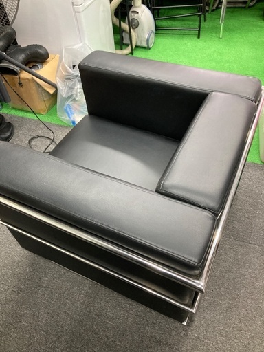 コルビジェ　リプロダクト？　美品　1人がけ　 美品 ル・コルビジェ Le Corbusier LC2 ソファ 1人掛け ル 