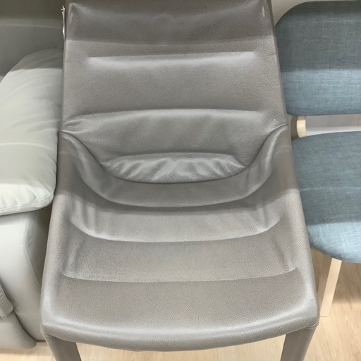 【値下げしました】Molteni & C Outline ダイニングチェアのご紹介です【トレファク東大阪箕輪店】
