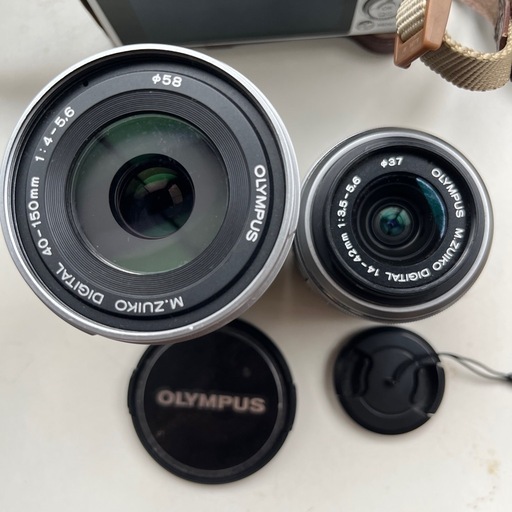 お取置き中【ミラーレス一眼】OLYMPUS PEN mini E-PM2  ダブルズームキット  ホワイト　デジタルカメラ　本革ボディ