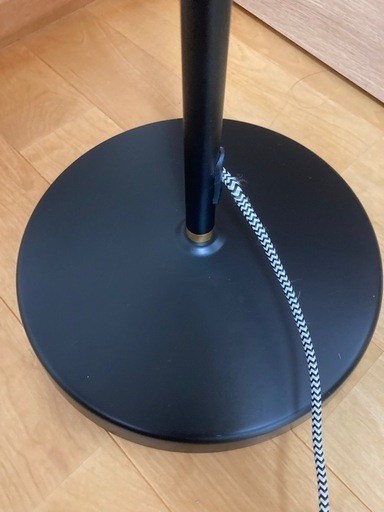 IKEA フロアスタンドランプ　　　　