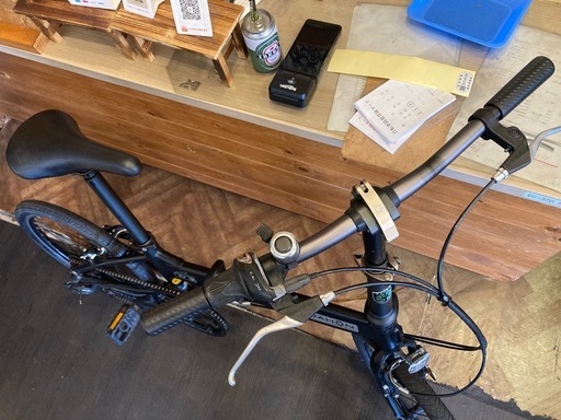 【SALE！8月末まで延長！防犯登録無料！ DAHON HIT後輪タイヤ・後輪チューブ新品！】アルミフレーム　高さ調整可能　6段変速 20インチ折りたたみ自転車　マットブラック