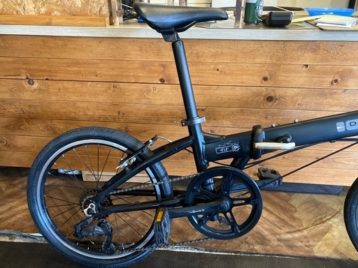 【SALE！8月末まで延長！防犯登録無料！ DAHON HIT後輪タイヤ・後輪チューブ新品！】アルミフレーム　高さ調整可能　6段変速 20インチ折りたたみ自転車　マットブラック