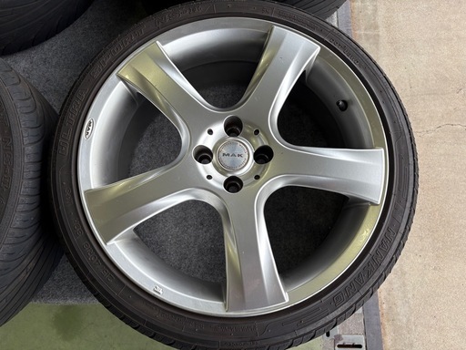 MAK 7.5J×18インチ pcd100オフセット＋40　