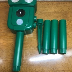 動物撃退器　犬よけ　ネズミ除け　ソーラー充電の画像