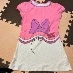 デイジーダックのワンピースの画像