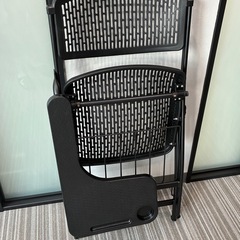 メッシュ メモ台付チェア  2セットの画像