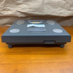 美原店 TANITA デジタル体重計 BF-506 脂肪計付き　ヘルスメーターの画像