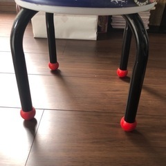 カーズの椅子の画像