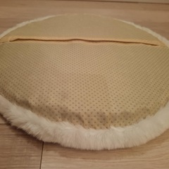 （ほぼ未使用）ふわふわ ジェルクッション   ホワイトの画像