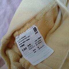 130👧UNIQLOスウェットの画像