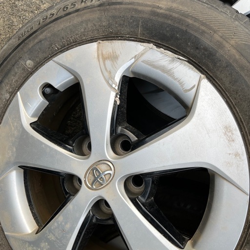 プリウス純正195/65R15 