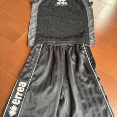 erreaセットアップ　上下セット 140センチ