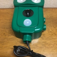 動物撃退器　犬よけ　ネズミ除け　ソーラー充電の画像