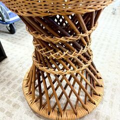 籐家具 スツール ラタン スパイラル レトロの画像