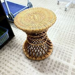 籐家具 スツール ラタン スパイラル レトロの画像