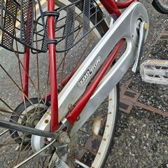 リサイクルショップどりーむ天保山店　No287　自転車　シティサイクル　26インチ　レッド　エコチャリ21630Uの画像