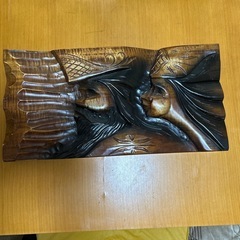 アイヌ工芸品　木彫り壁かけ男女