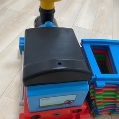 トーマス　乗り物の画像