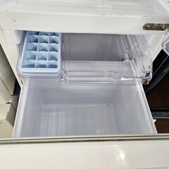 冷蔵庫大幅値下げしました🎵￥20,900→￥13,200　No2796　2ドア冷蔵庫　三菱　2019年製　容量146L　※冷蔵室、パーツ割れ・汚れあり(´;ω;｀)　リサイクルショップどりーむ天保山店の画像