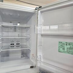 冷蔵庫大幅値下げしました🎵￥20,900→￥13,200　No2796　2ドア冷蔵庫　三菱　2019年製　容量146L　※冷蔵室、パーツ割れ・汚れあり(´;ω;｀)　リサイクルショップどりーむ天保山店の画像