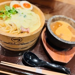 話題のグルメ一緒に行ける方いませんか？😋