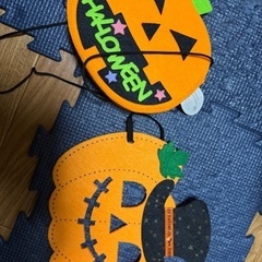 ハロウィンのキャンディバックとマスク