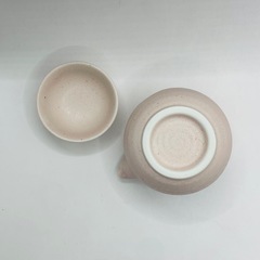 陶器製 醤油さし 淡いピンクの画像